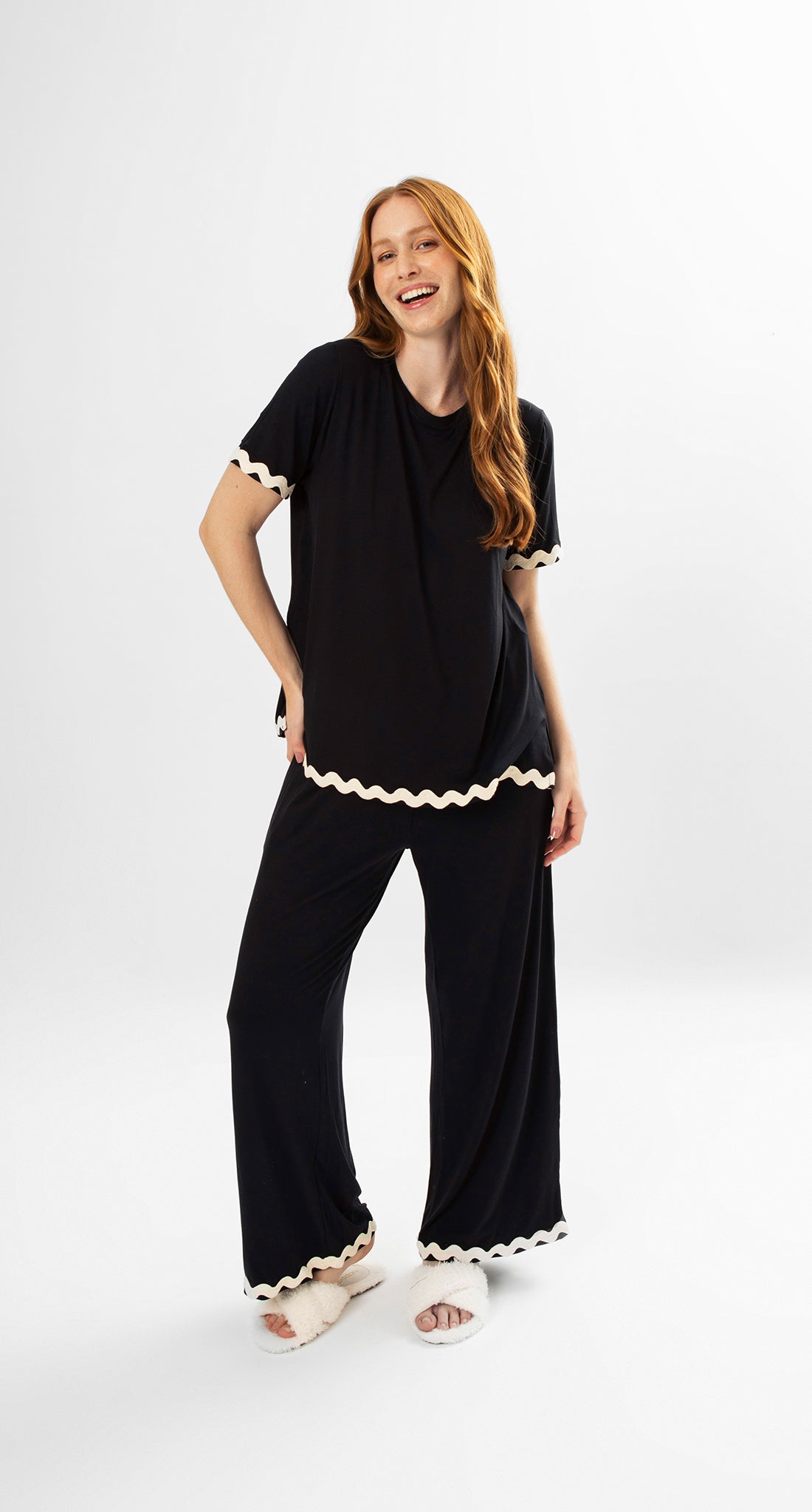Short Sleeve Pajama Set in Black Knit