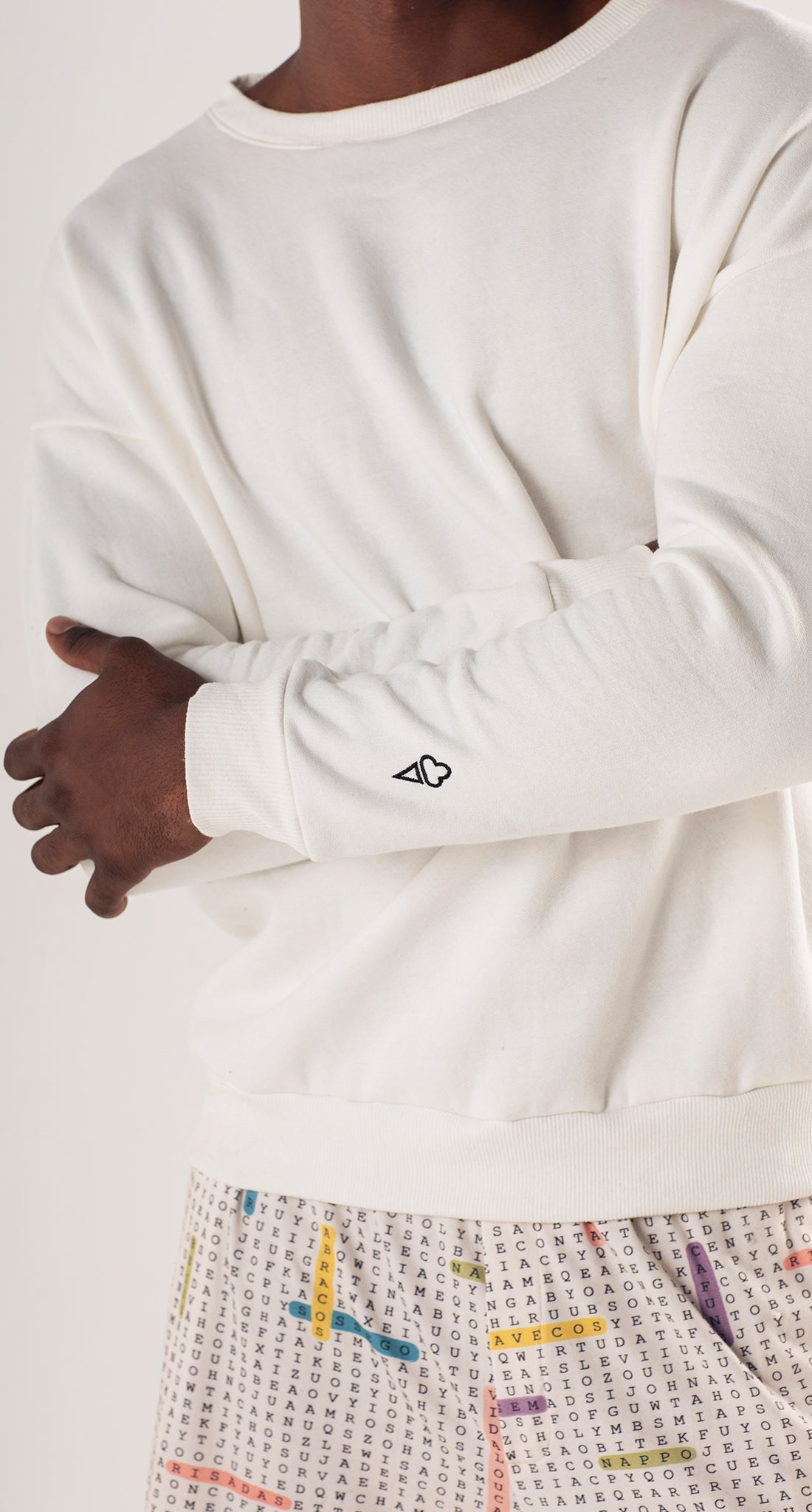 Sweatshirt Off-White - Word Search