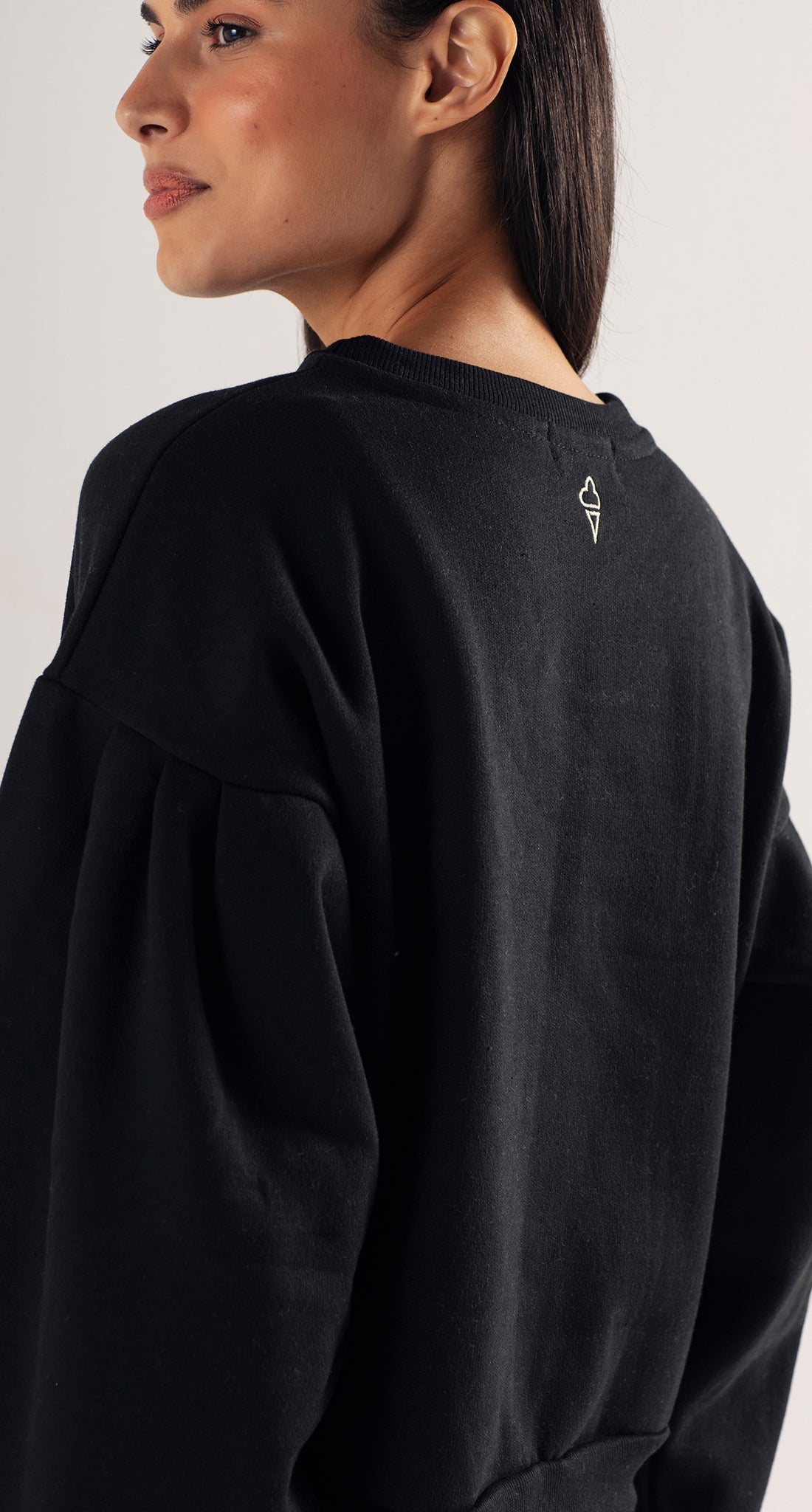 Colors Sweatshirt – Black
